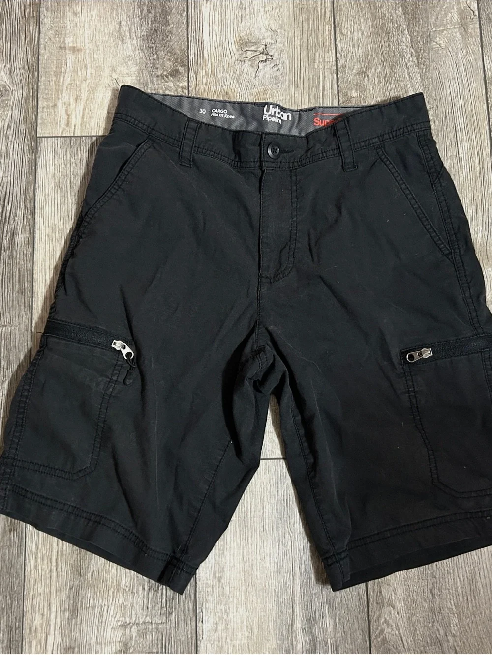 Men’s Size 30 Urban Pipeline Black Cargo Shorts
